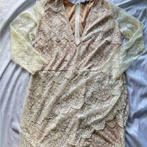 Fashion Nova plus size lace dress
